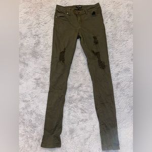 Women’s Skinny Jeans